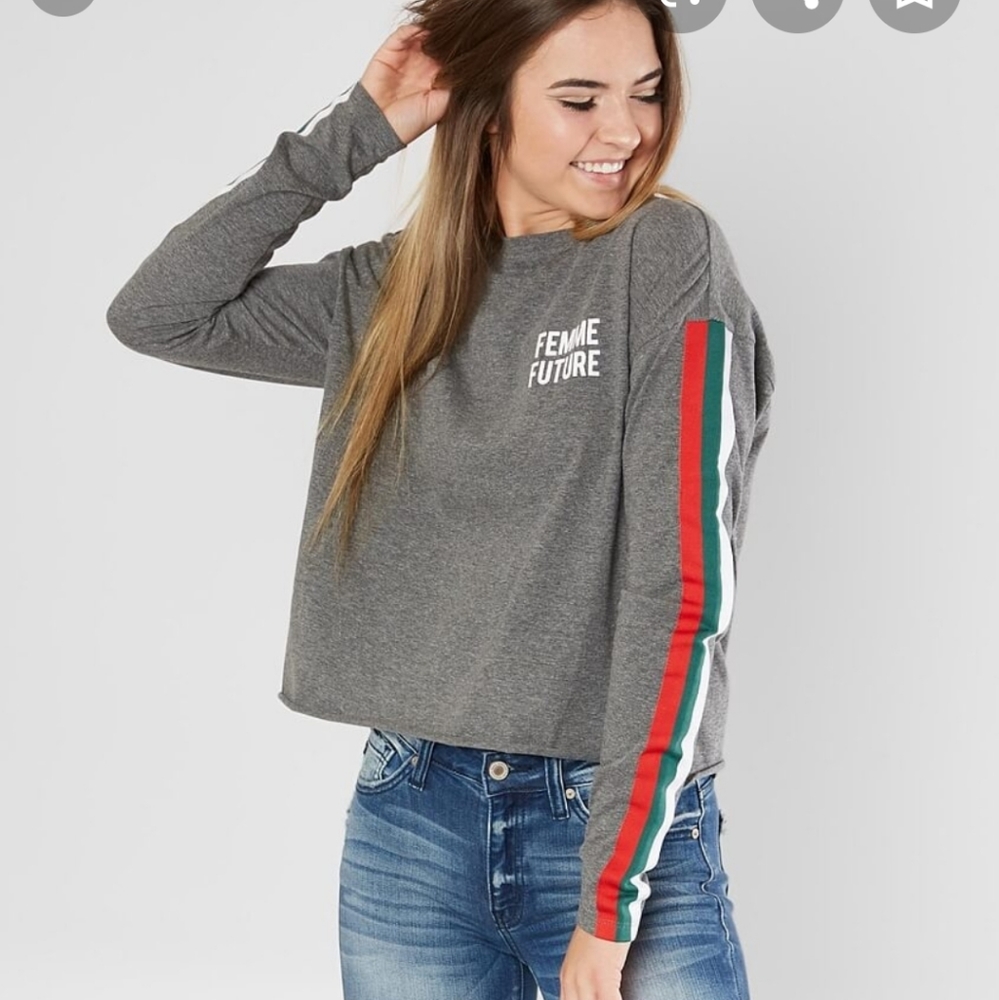 Crop shirt (buckle )